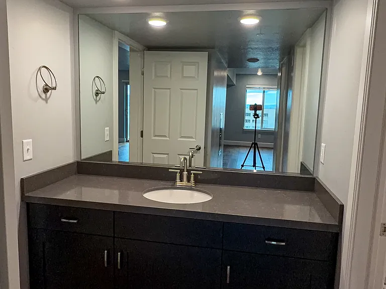 1032 E 400 S #603B — Photo 12