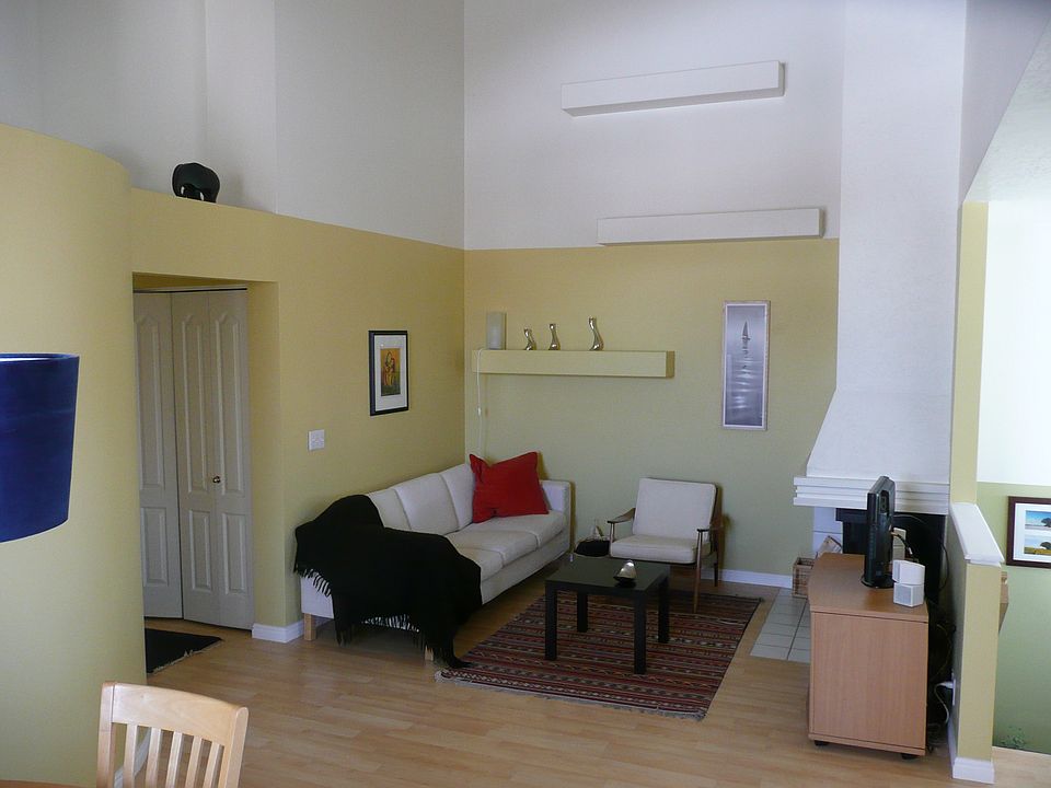 living room area (with fireplace)