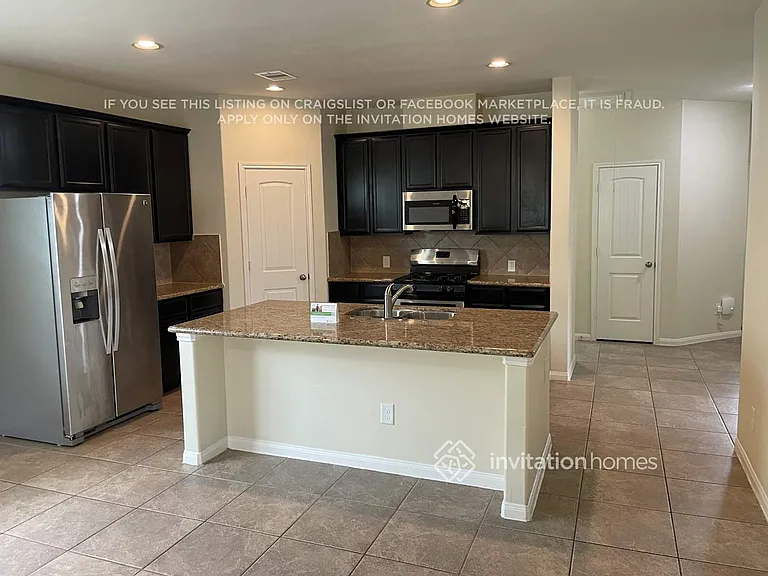 30607 Gardenia Trace Dr — Photo 3