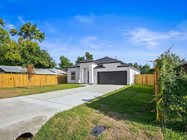 5526 Hartwick Rd, Houston, TX 77016