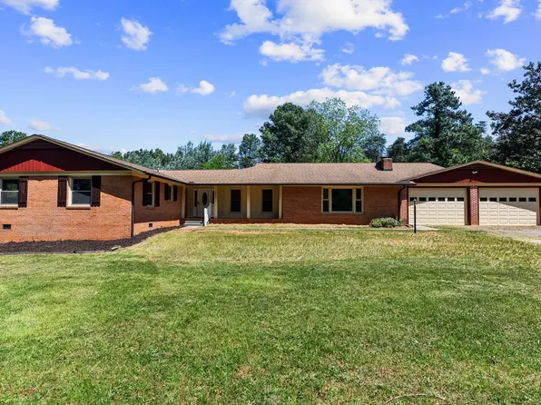 2395 Tuggle Rd, Farmville, VA 23901