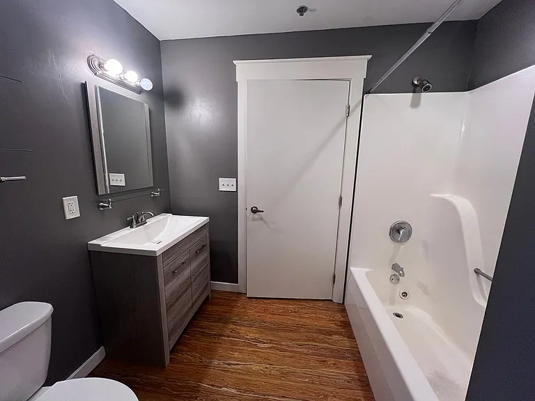 600 Monroe Ave NW #206 — Photo 26