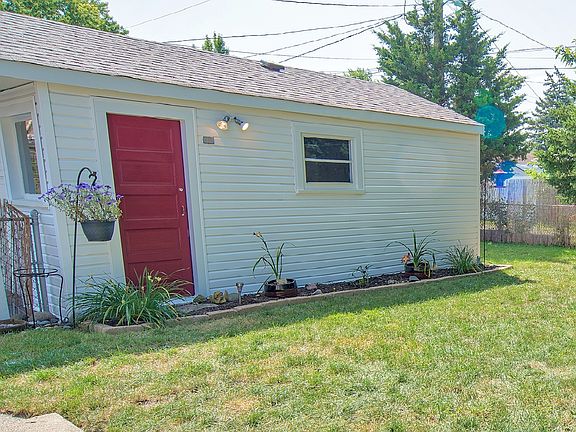 5th image of 2947 W 97th Pl