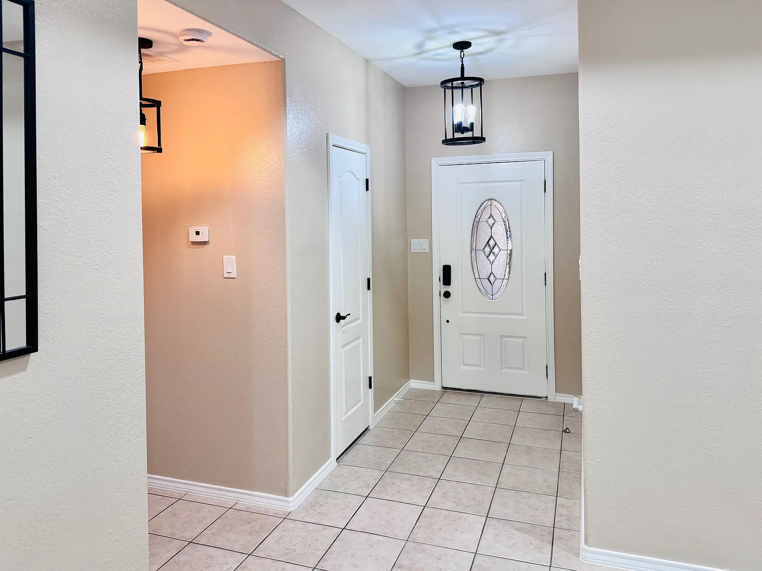 3 bed, 1639 sqft, $2,000 — Photo 3