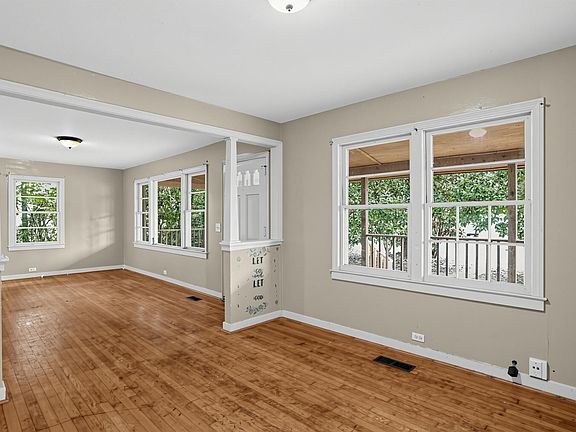 4th image of 504 Roebuck Dr
