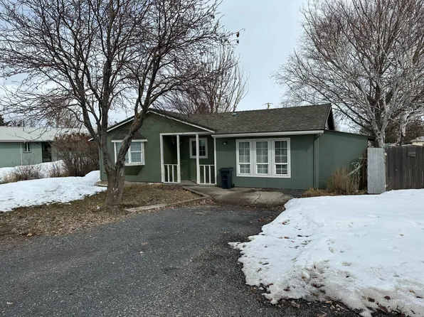 253 Jones Ave, Hines, OR 97738
