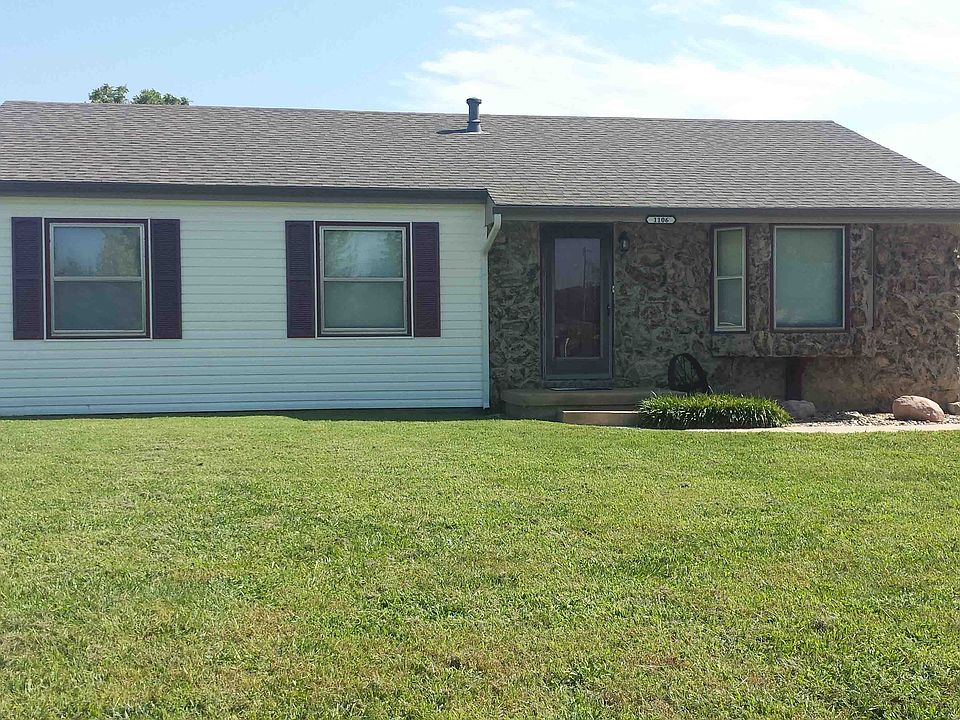 1st image of 1106 E Betsy Ross Dr