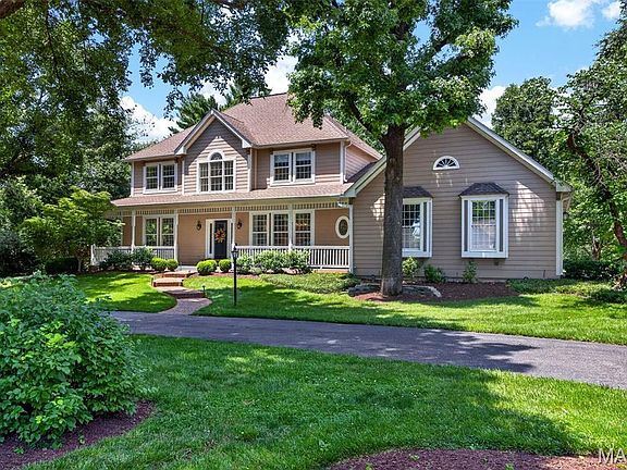 2nd image of 12825 Brighton Woods Dr
