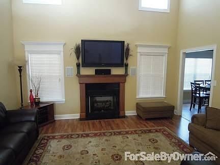 3rd image of 111 Northumberland Way