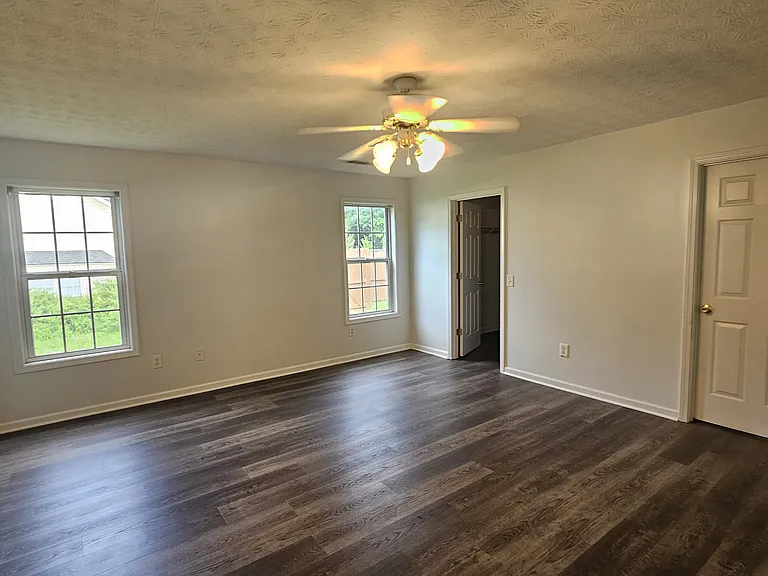 2590 Kentshire Way — Photo 7
