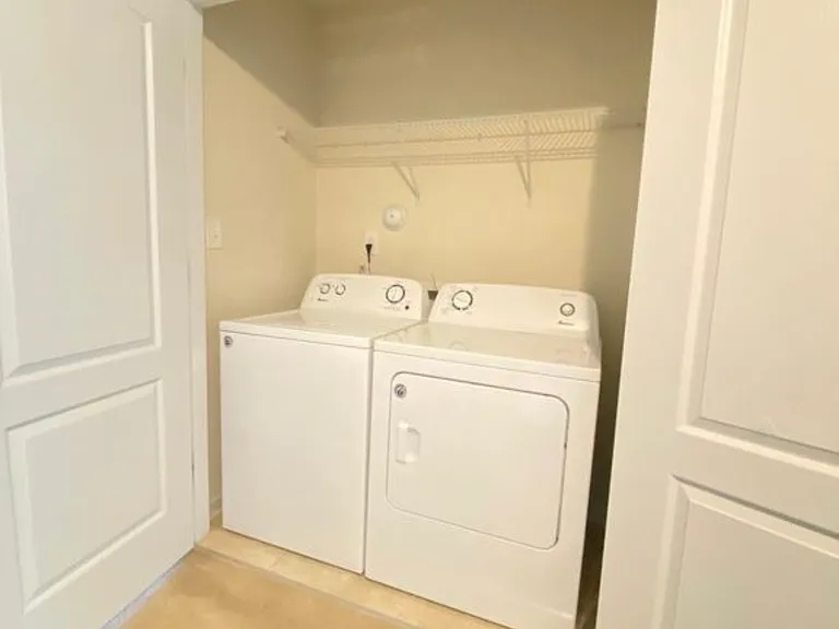 500 Lena Cir — Photo 19
