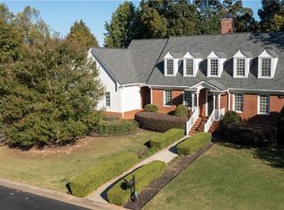 5580 Point West Dr, Oakwood, GA 30566