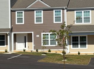 460 Skylar Dr NW, Christiansburg, VA 24073