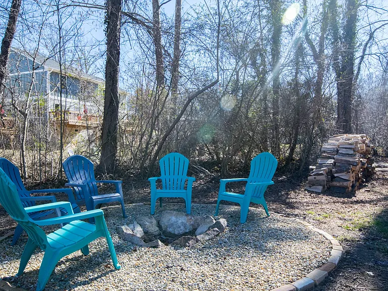 409 Little Sycamore Ln — Photo 5