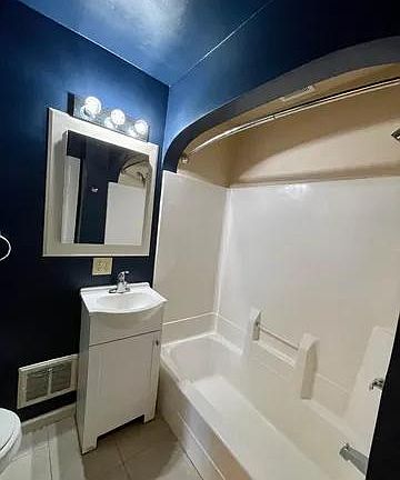 3rd image of 1515 Stamford Ave