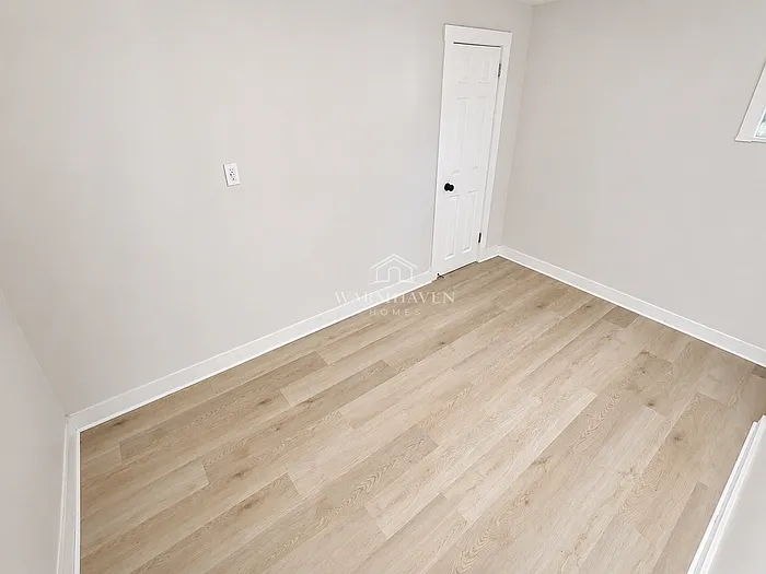 668 Sherman St — Photo 8