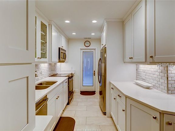 5th image of 17 Lawton Dr APT 165
