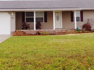 12069 Hidden Meadow Ln, Dexter, MO 63841