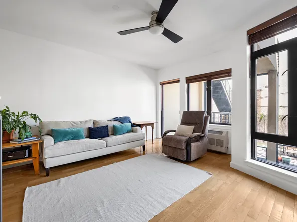 715 Prospect Place 1B image 3 of 8