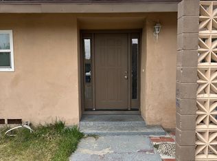 240 E Winchester Dr, Rialto, CA 92376