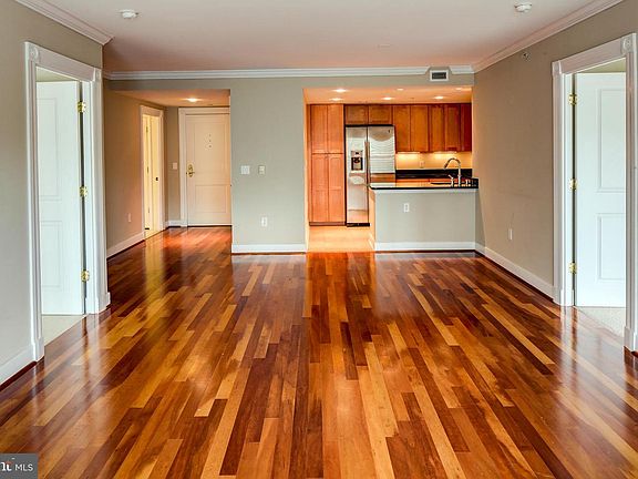 4th image of 5 Park Pl APT 429