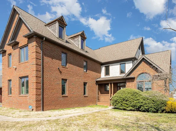 106 Tenby Dr, Murfreesboro, TN 37127