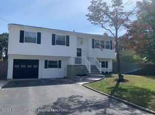 29 Tudor Ave, Pine Beach, NJ