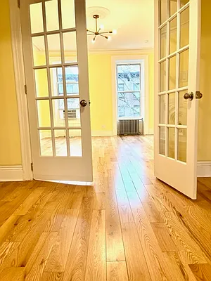 Rented by Alexander Bilu, LREB | media 20