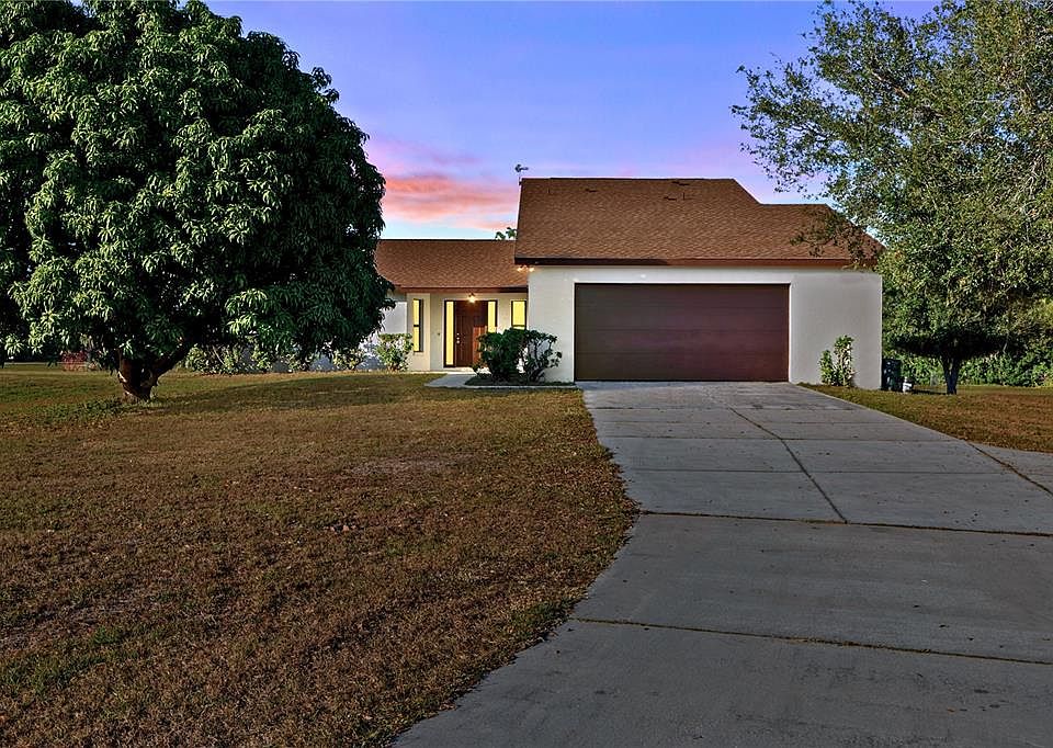 1st image of 4004 Hidden River Ln