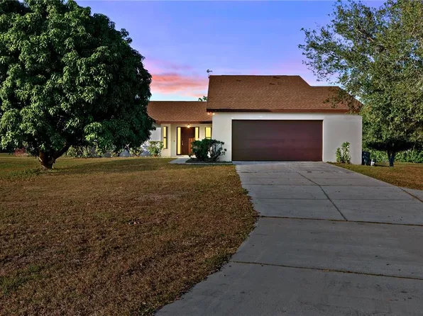 4004 Hidden River Ln, Sarasota, FL 34240