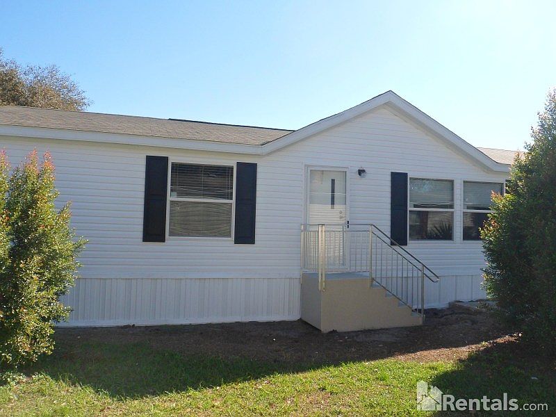 1st image of 204 Fiji Palm Ln