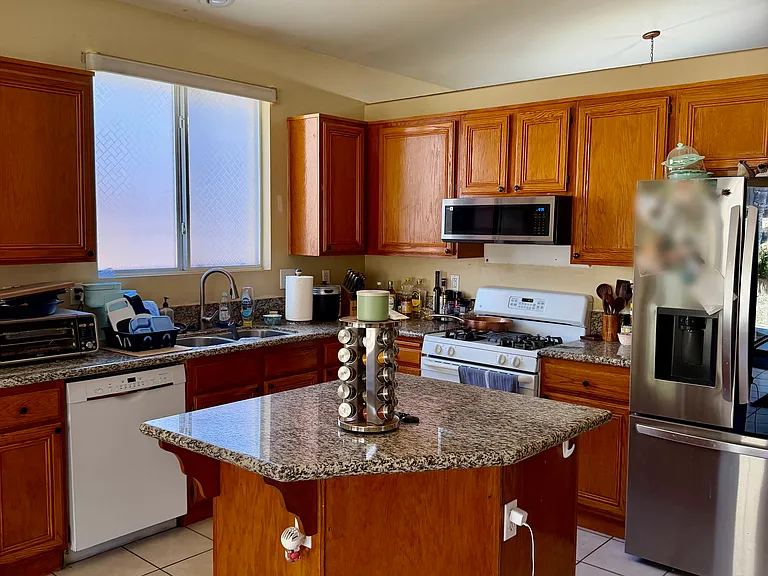 25710 Palermo Ct — Photo 11
