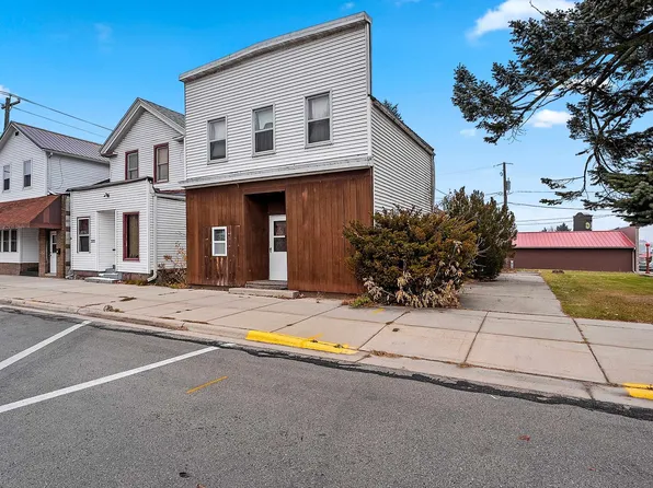 319 Harrison St, Kewaunee, WI 54216