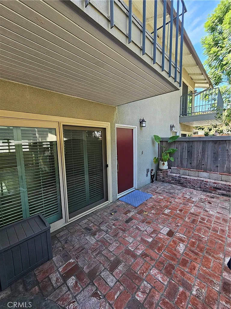 2 bed, 1.5 bath, 988 sqft, $3,950 — Photo 4