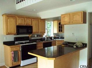 3 Christina Ct, Saratoga Springs, NY 12866