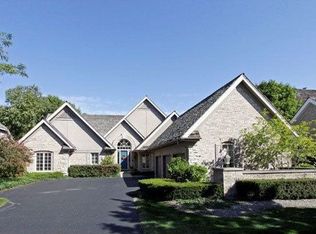 21 Lakeside Ln, North Barrington, IL 60010