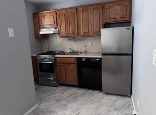 64 N Main St APT 4, Sayville, NY 11782