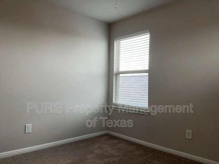 140 Earl Keen St — Photo 19