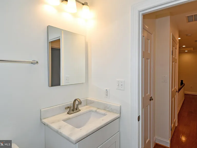 1117 Montello Ave NE — Photo 27