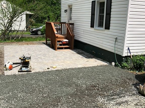 4th image of 22165 Saint Louis Rd