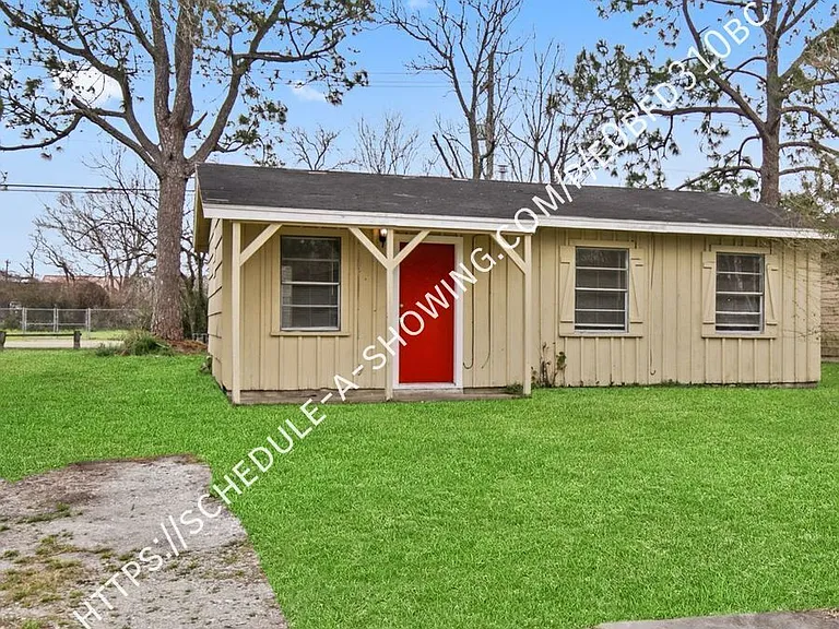 612 Marshall Rd — Photo 1
