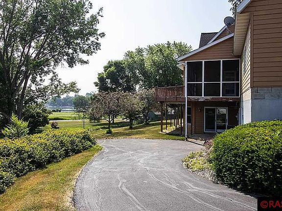 5th image of 6115 Shamrock Dr