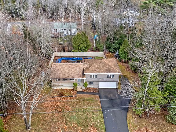 2nd image of 33 Tallwood Drive