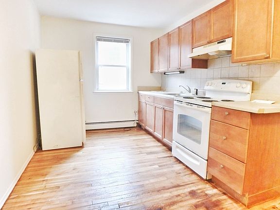 2nd image of 248-09 40th Ave #1R