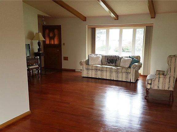 2nd image of 9605 Boundary Ln