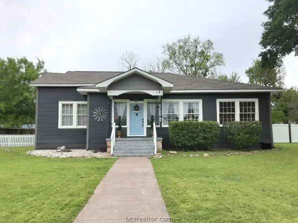 615 Leon St, Navasota, TX 77868