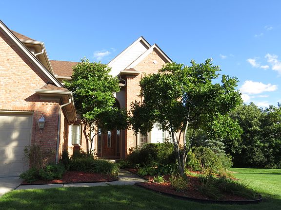 2nd image of 57200 Breckenridge Dr