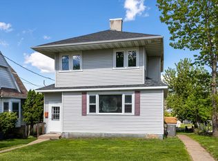 1280 Belmont St, Dubuque, IA 52001