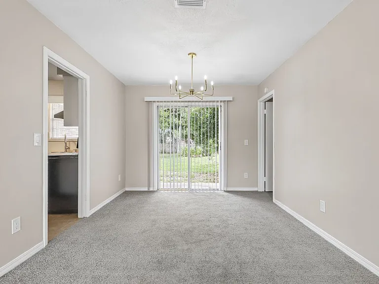 3920 University Club Blvd — Photo 3