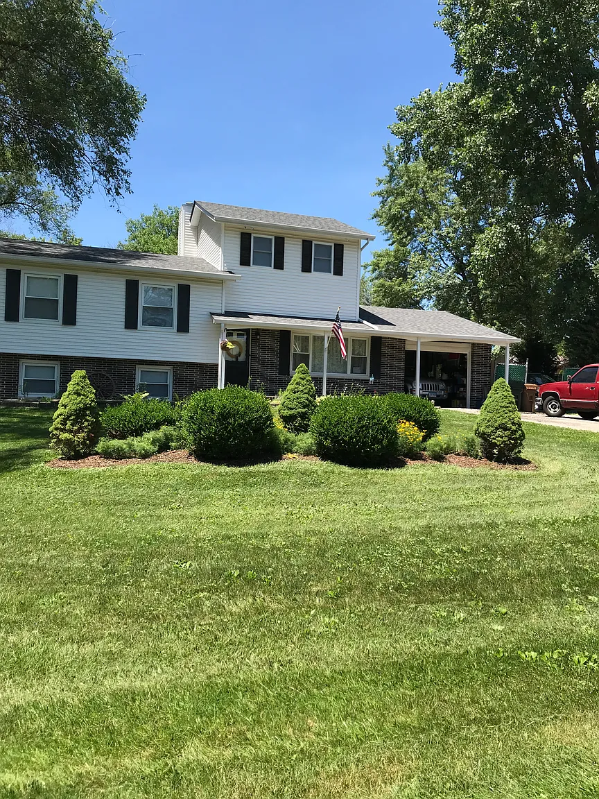 2N654 Bernice Ave photo 1
